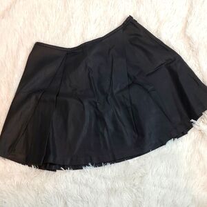 POLO by Ralph Lauren Black Skater Mini Skirt Size 6 NWT